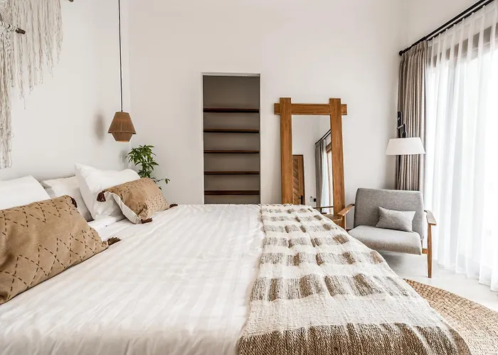 Villa Casa Mira - Escape With Private Pool & Outdoor Lounge