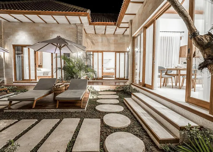 Casa Mira - Escape With Private Pool & Outdoor Lounge Villa *