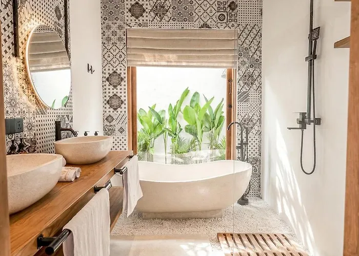 Casa Mira - Escape With Private Pool & Outdoor Lounge *